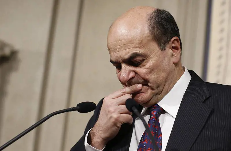 I saggi e Bersani pensano, gli imprenditori si uccidono