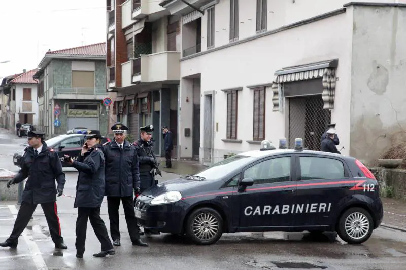 Rapina nel milanese, bandito asserragliato