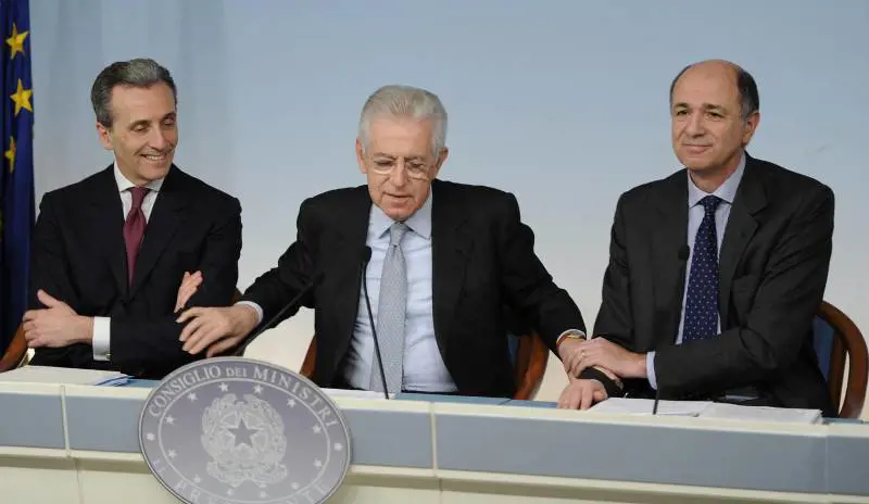 Debiti Pa, via libera al decreto da 40 miliardi. Monti: "Indignato dalle critiche"