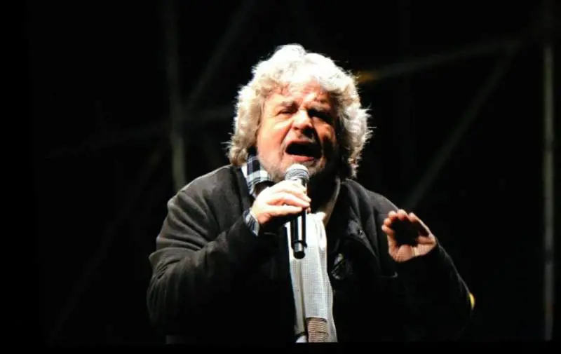 Quirinarie da rifare per un attacco hacker: i grillini rivotano per il Colle