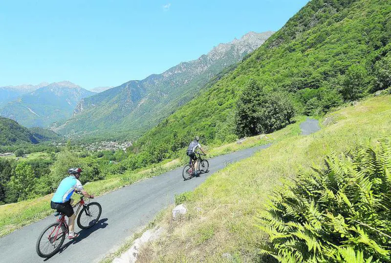 Pedalate e relax alle terme: è la primavera in Valtellina