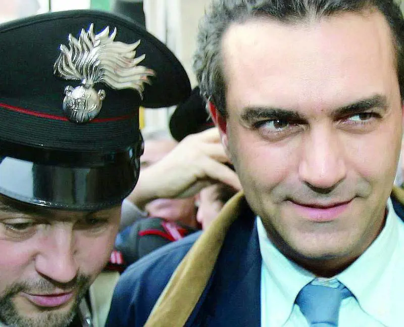"Vittima" di De Magistris, ex giudice si toglie la vita