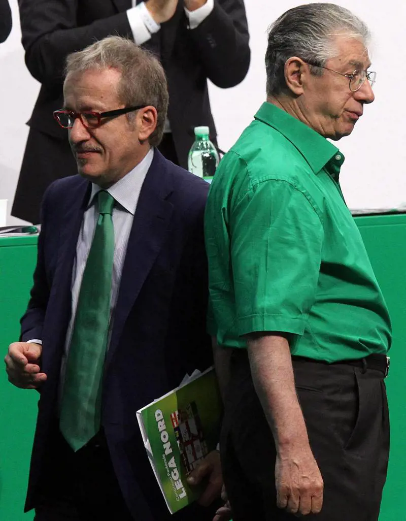 La Lega sceglie la linea morbida: in Lombardia niente espulsioni