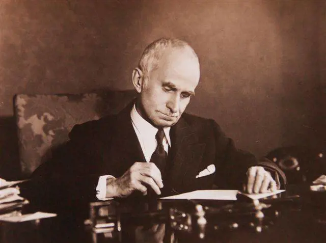 LUIGI EINAUDI (1948-1955)