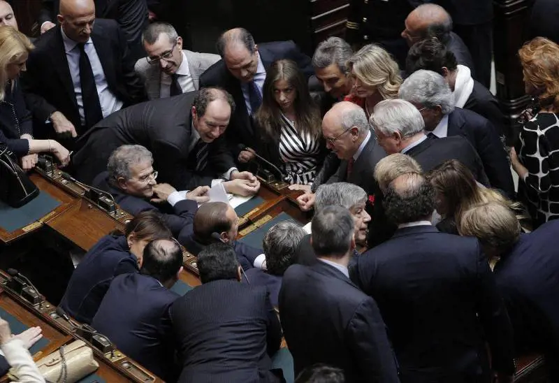 La trattativa non si ferma "Si parte dai miei 8 punti"