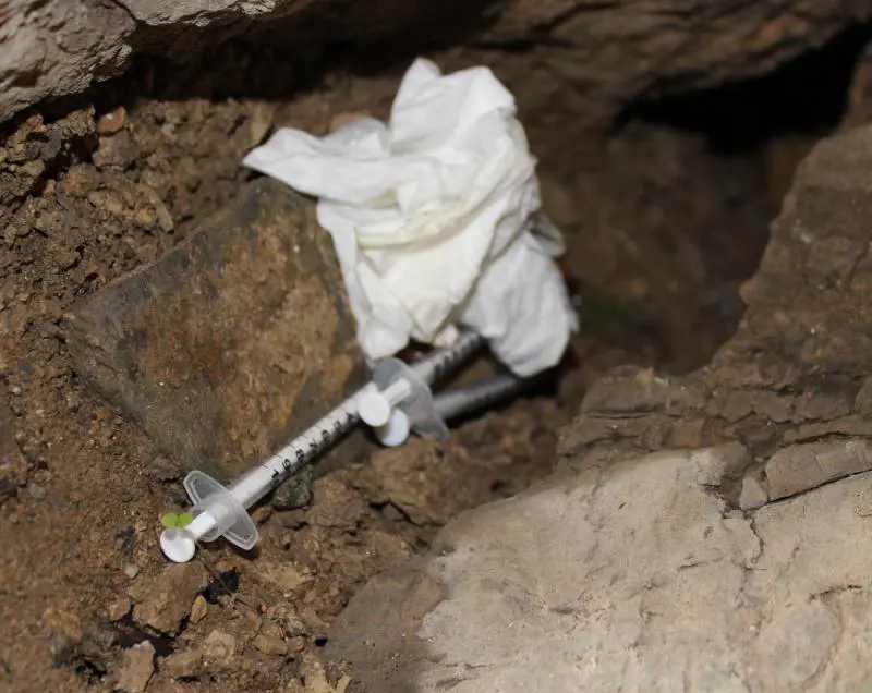 Villetta Di Negro, a Corvetto è la vergogna del centroSiringhe e balordi vicino al Museo Chiossone