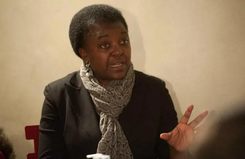 Sorpresa, un'africana nella stanza dei bottoni
