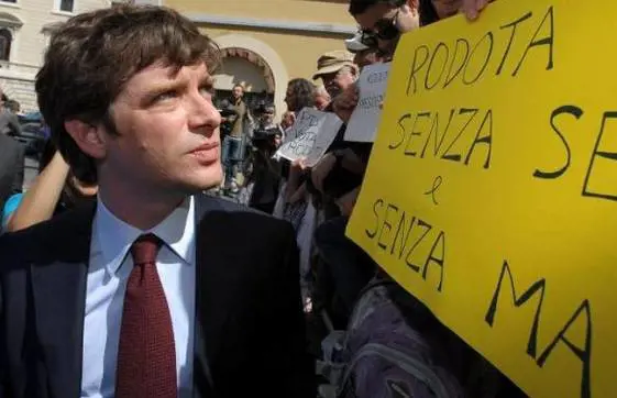 "Io a disagio con Formigoni, il nuovo eroe della sinistra"