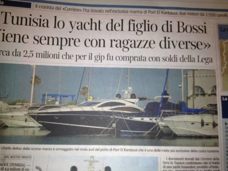 Ritaglio della foto tratta dal "Corriere della sera"