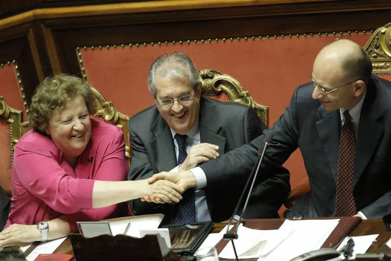 Il Senato dà la fiducia al governo Letta