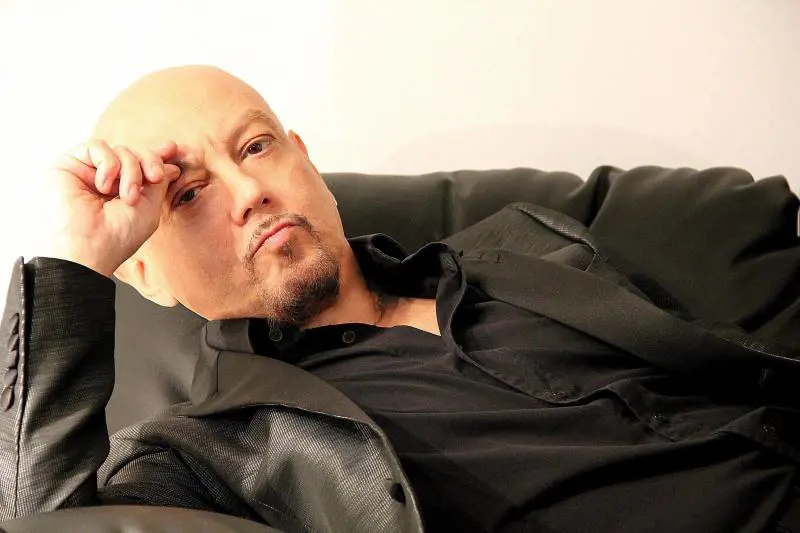 Enrico Ruggeri ora canta le lodi di D'Annunzio