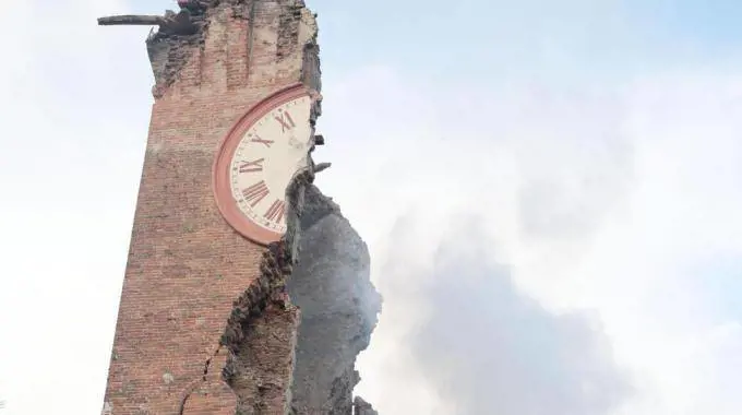 Se il Tar condanna i burocrati a rimborsare il tempo rubato