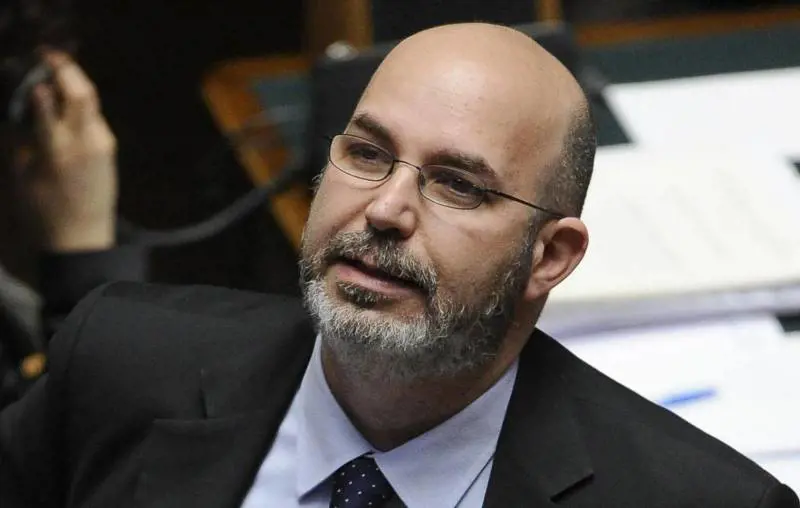Bocciato in Senato il referendum sull'euro proposto dai Cinque Stelle