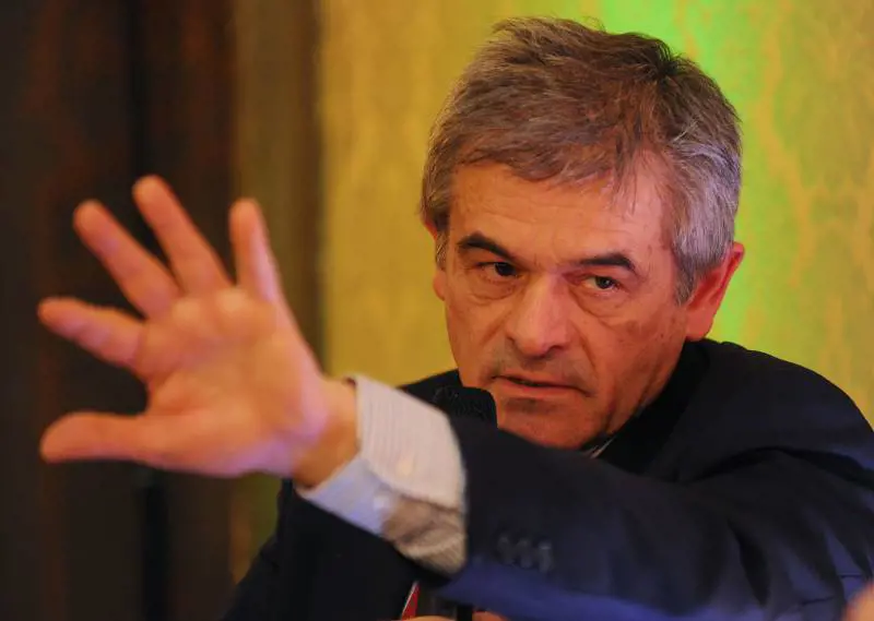 Pd, Chiamparino in corsa: "Pronto a dare una mano"