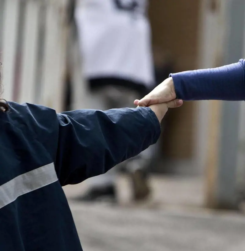 «Bastardo, pulisci la pipì» Manette alle maestre-kapò