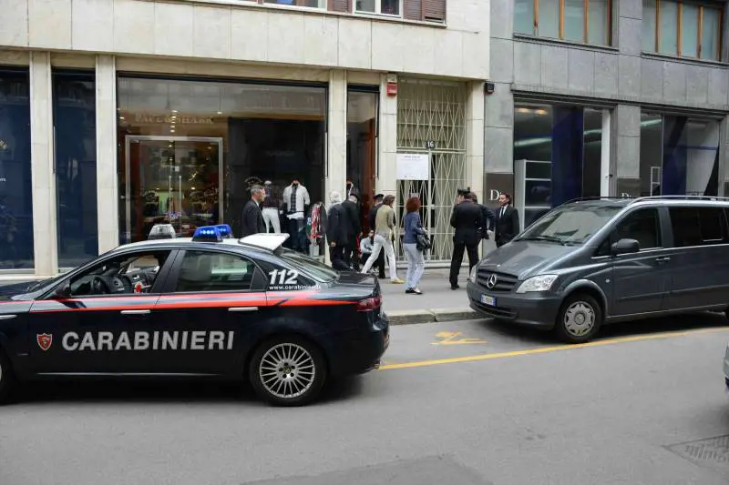Milano dal piccone alle molotov. Il salotto di Pisapia è un saloon