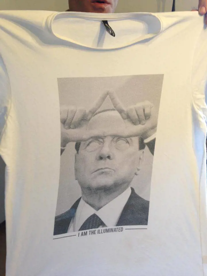 "La prof fa politica, non io con la maglia di Silvio"