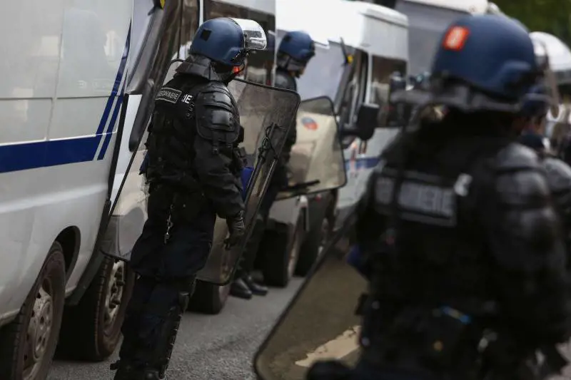 La nostra civiltà suicida Si piega per difendere chi vuole distruggerci