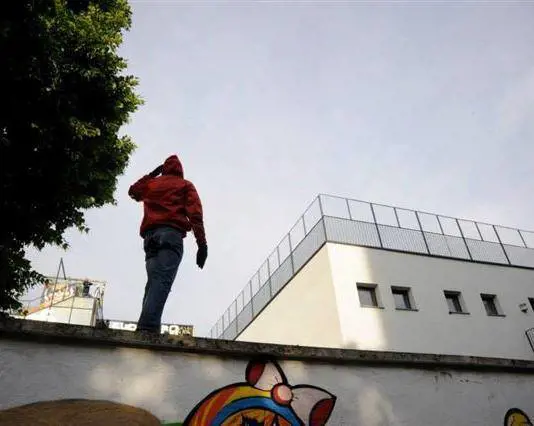 Autonomi, una perizia contro Pisapia