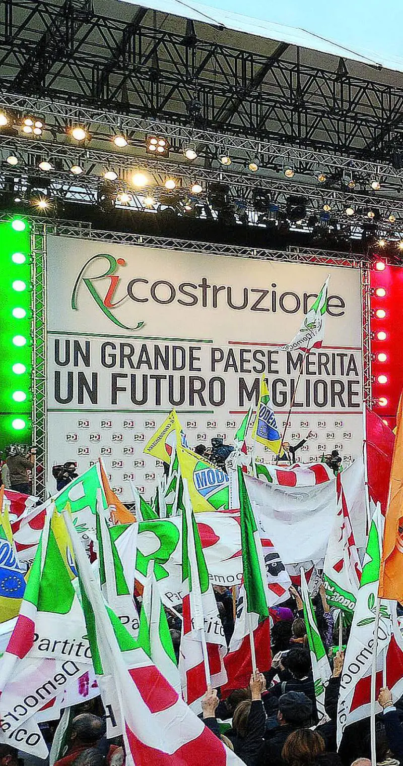 Il Pd in rosso piange miseria: vuole licenziare 180 dipendenti