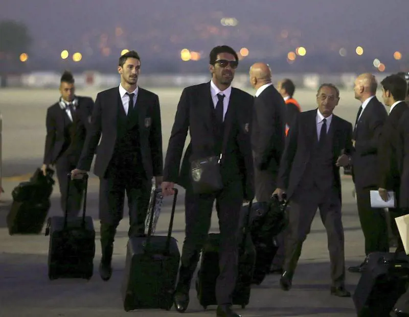 Gli Azzurri arrivano all'aeroporto di Rio de Janeiro