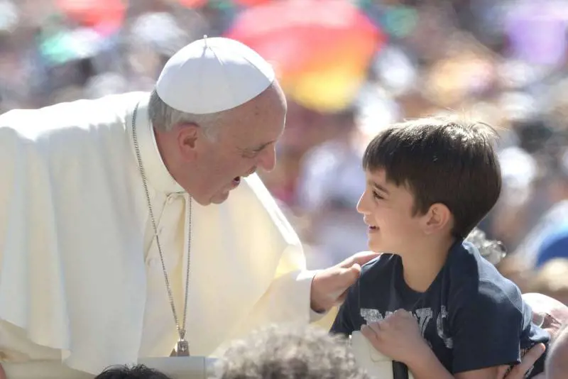 Il no di Papa Francesco a ideologie e logiche che ostacolano la vita