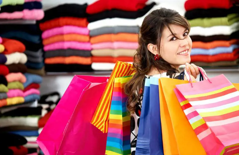 Basta centri commerciali? È battaglia