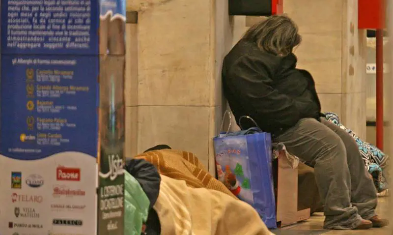 Il centro di aiuto che aumenta i problemi