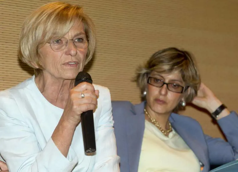 Bonino: "Non accoglibile la richiesta d'asilo di Snowden"
