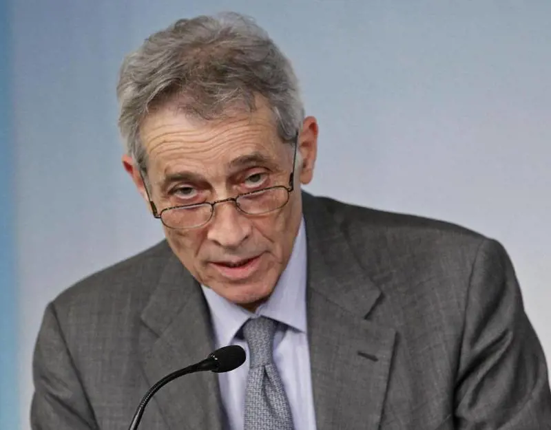 "Ilva innocente, tumori colpa del fumo"