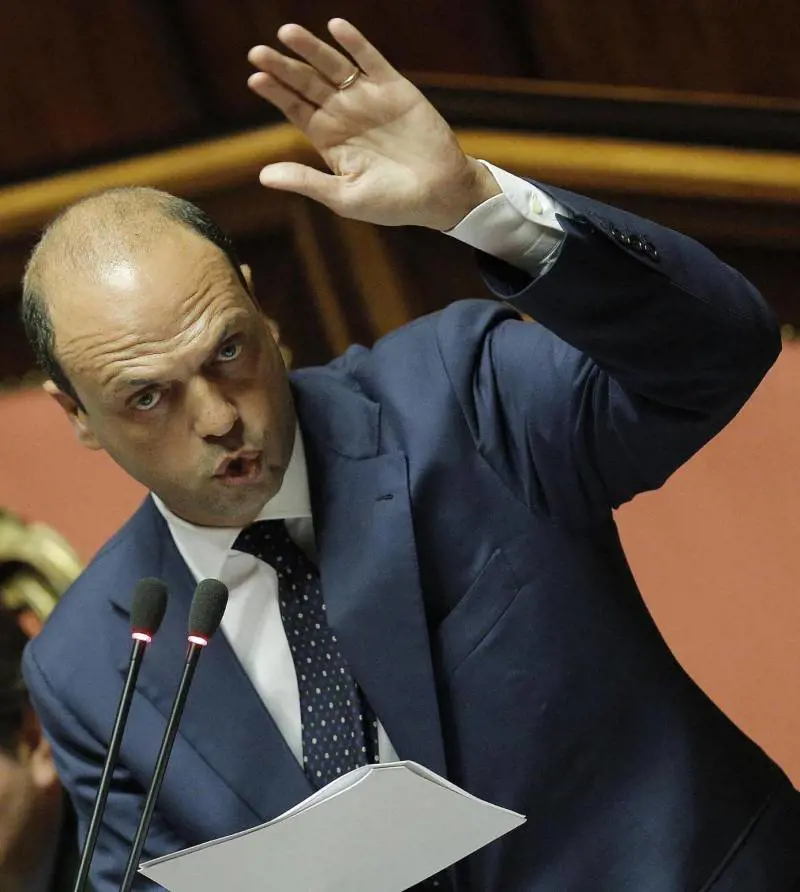 Pdl compatto con Alfano per salvare le larghe intese
