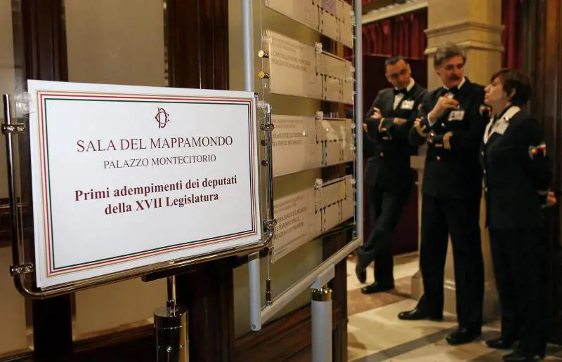 Undici sindacati bloccano i tagli ai costi della Camera