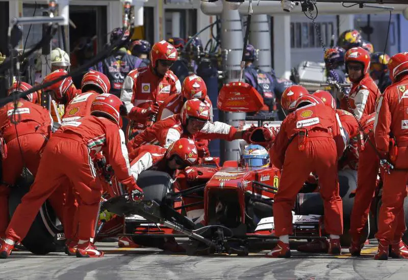Alonso contro la Ferrari, è Spagna-Italia