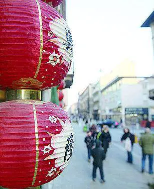 Tre cinesi trovate nude per strada: "Siamo fuggite da una prigione"