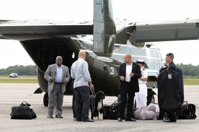 Obama in vacanza nell'esclusiva isola di Martha's Vineyard