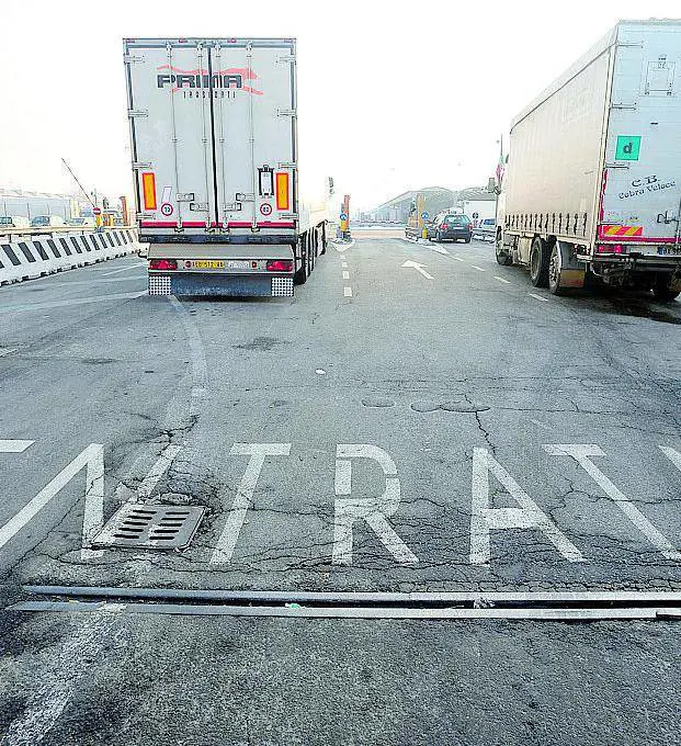 Camion in città, spunta l'ipotesi ticket Ma gli autotrasportatori dicono no
