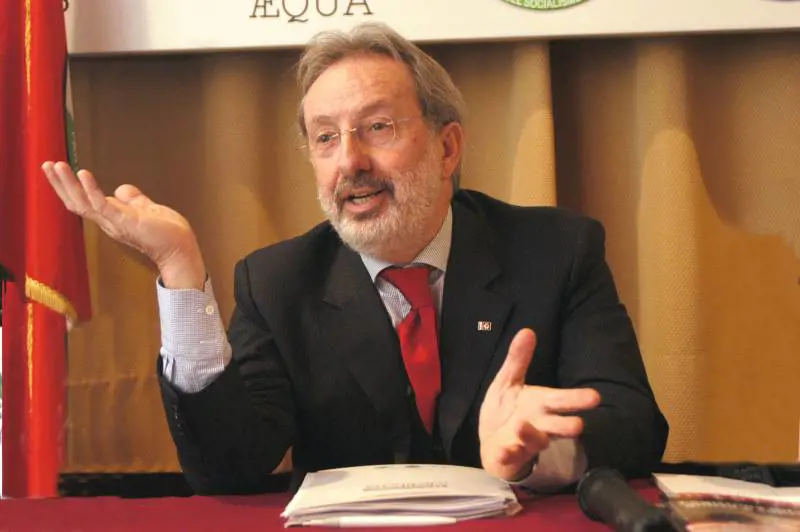 Buemi: "Cacciare il Cav? Fretta sospetta La sentenza non è una clava..."