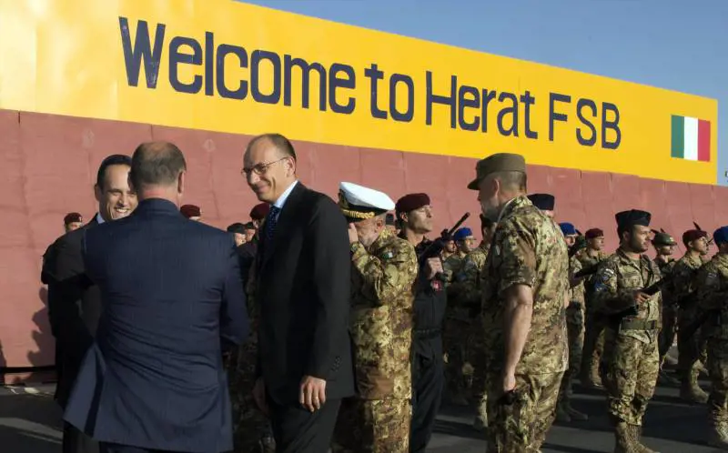 Letta: "Non lasceremo l'Afghanistan"