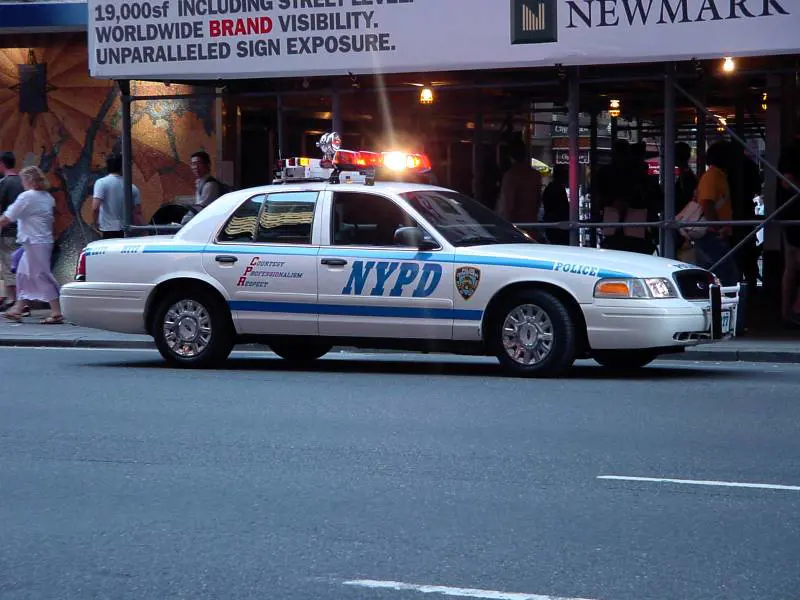 L'esempio americano: uccide tre rapinatori entrati in casa A essere indagato è solo il «palo» della banda di malviventi
