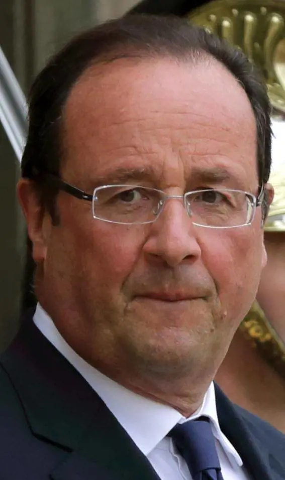 I francesi soffrono dei nostri mali. Ma l'Ue li perdona