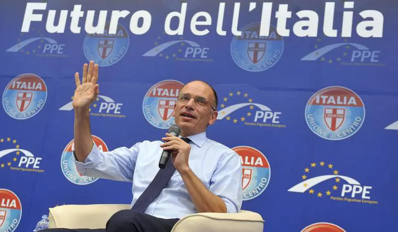 Letta e il Pd nel pallone