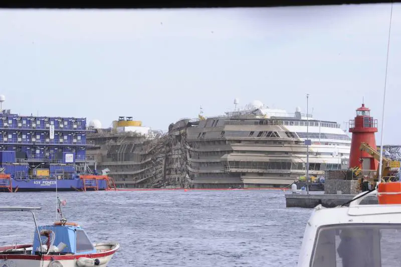 Concordia, trovati resti. Forse sono delle due vittime ancora disperse