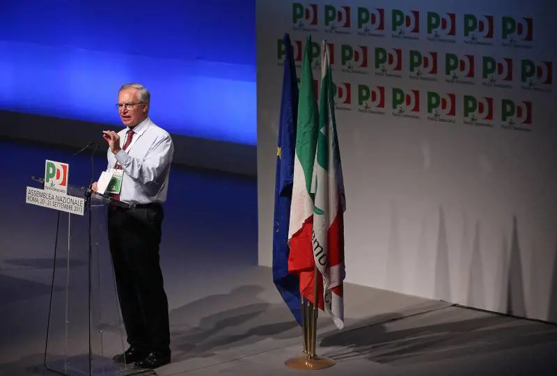 La stanza dei bottoni e la malafede a sinistra
