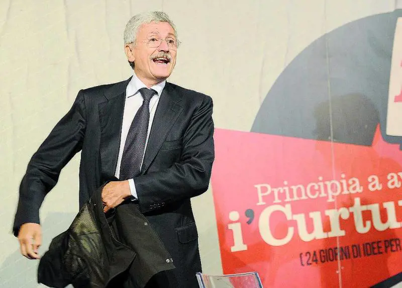 Renzi sì, ma anche no: le giravolte di D'Alema sul rottamatore