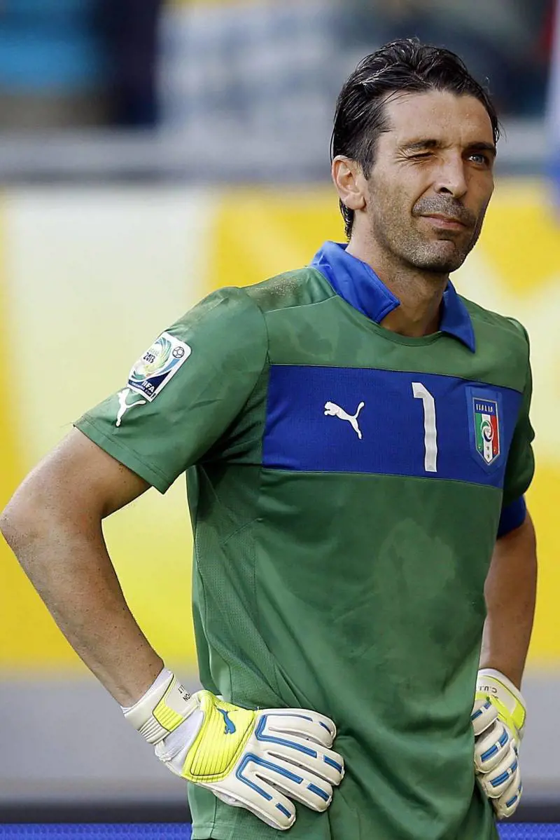 Buffon da record: "Vi racconto io questa Nazionale"