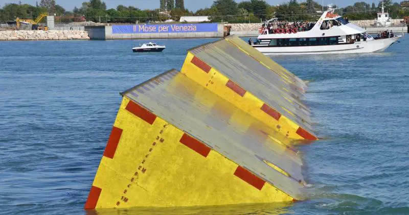 Mose, superato il primo test ma l'acqua alta resta un incubo
