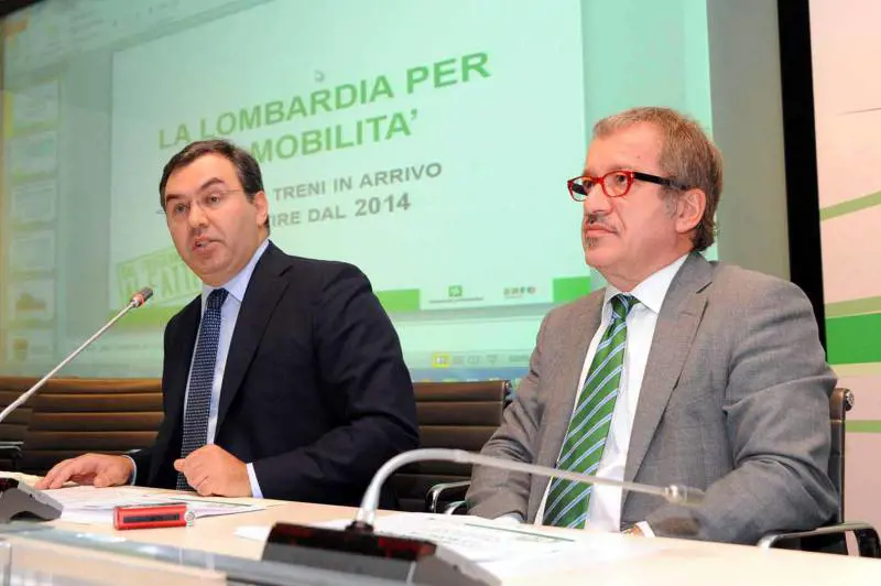 L'assessore alle Infrastrutture Maurizio Del Tenno col governatore Roberto Maroni