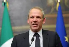 Karl Zeller (Gruppo per le Autonomie) ha votato NO
