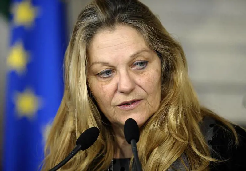 Loredana De Petris (Sel) ha votato Sì