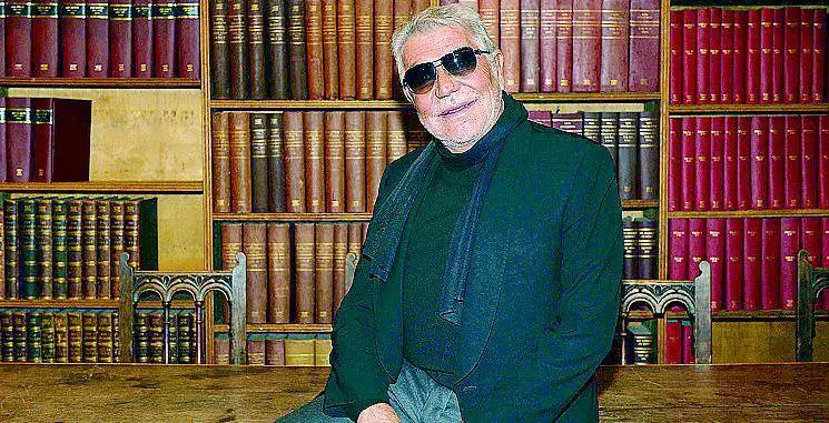 Roberto Cavalli: "Sono depresso, me ne vado alle Maldive"
